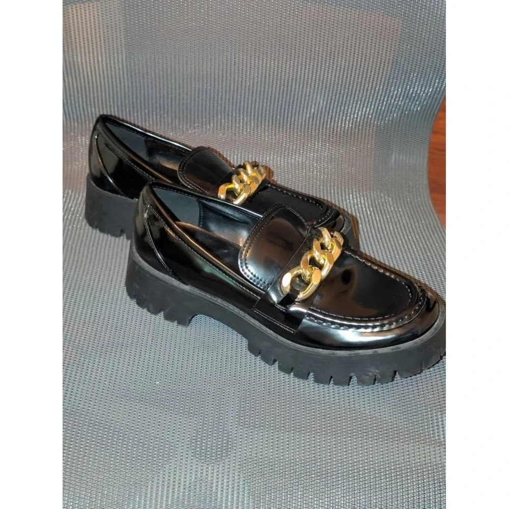 Guess Hillford Black Patent Chain Loafers Size 8M Gold Chain‎ Lug Sole Platforms